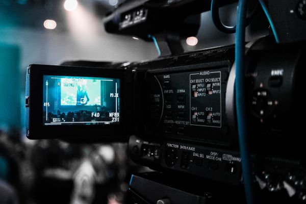 Agence de captation vidéo à Paris : l'art de sublimer vos événements